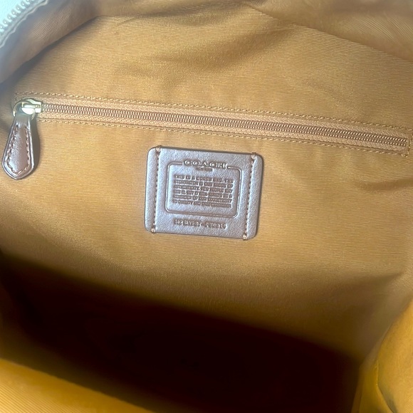 Coach - Charlie backpack Signature Canvas (Mint Condition) - Picture 7 of 9